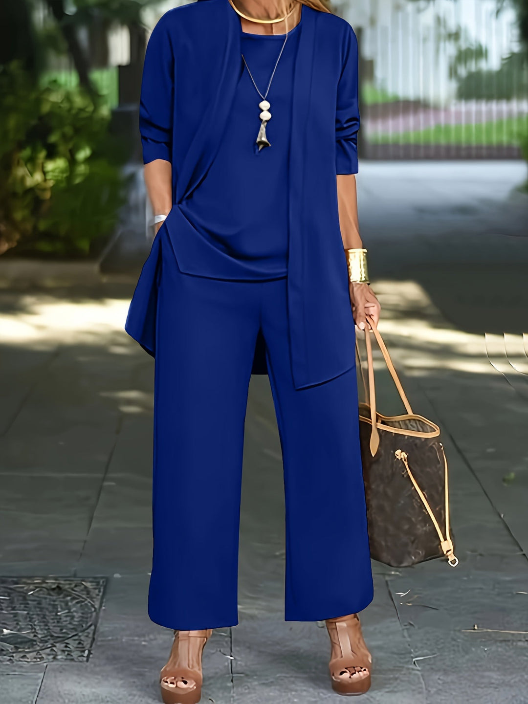 Three-Piece Set "Oliviae"