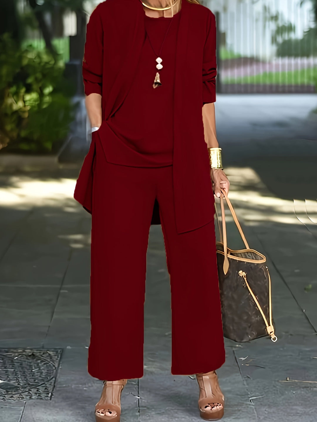Three-Piece Set "Oliviae"