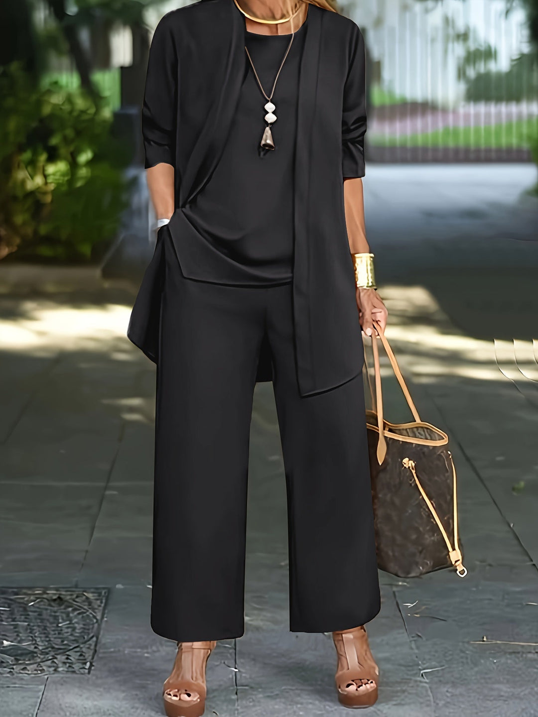 Three-Piece Set "Oliviae"